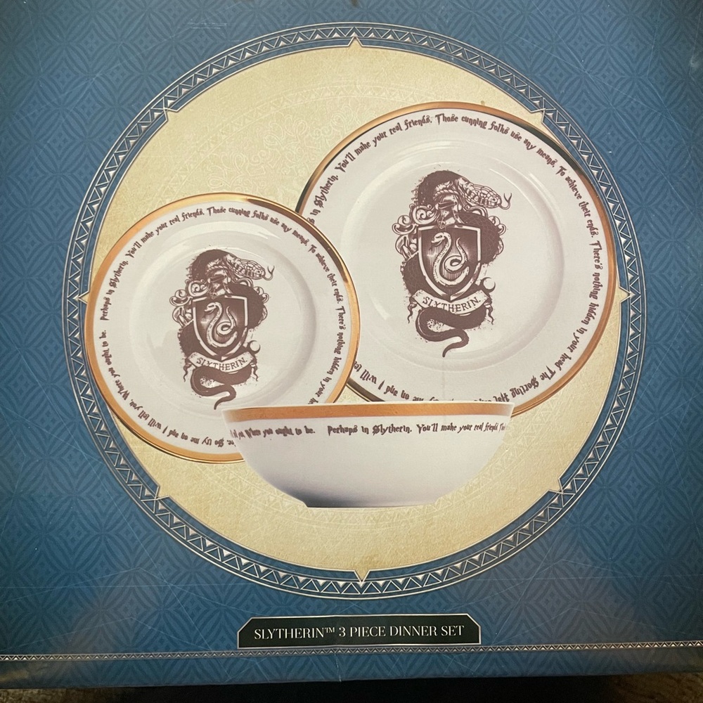 3-Piece Harry Potter Slytherin Dinner Set - White and Black
